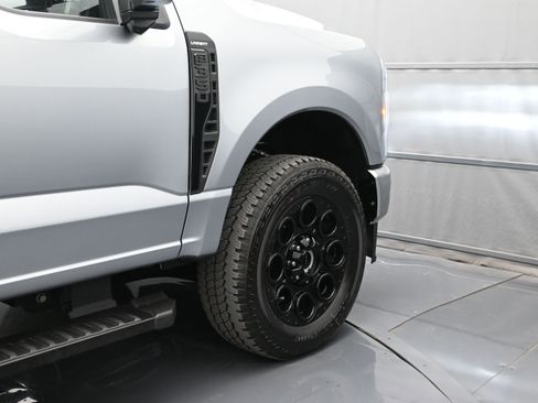 Used 2024 Ford F350 Lariat w/ Black Appearance Package image 48