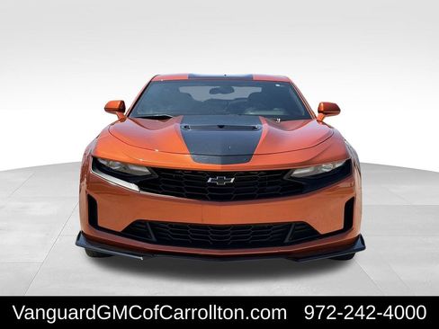 Used 2022 Chevrolet Camaro LT RWD image 4