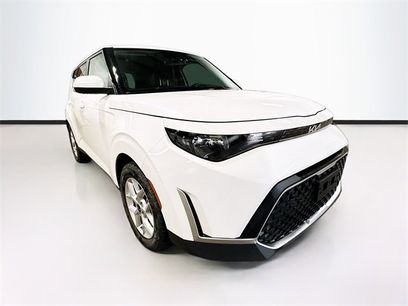 Used 2023 Kia Soul LX w/ LX Technology Package