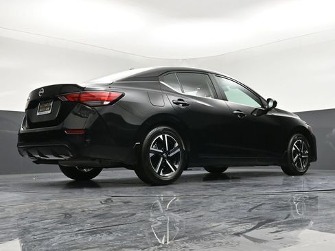 Certified 2025 Nissan Sentra SV image 28