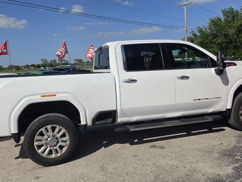 Used 2022 GMC Sierra 2500 Denali w/ Denali Ultimate Package image 3