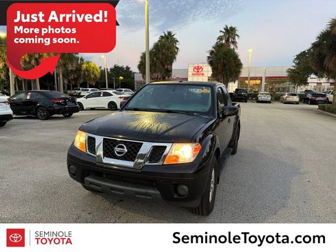 Used 2017 Nissan Frontier SV RWD image 1
