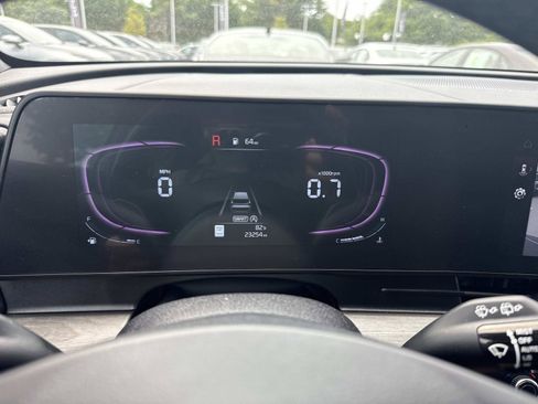 Used 2025 Kia Sportage X-Line w/ Premium Package AWD/4WD image 33