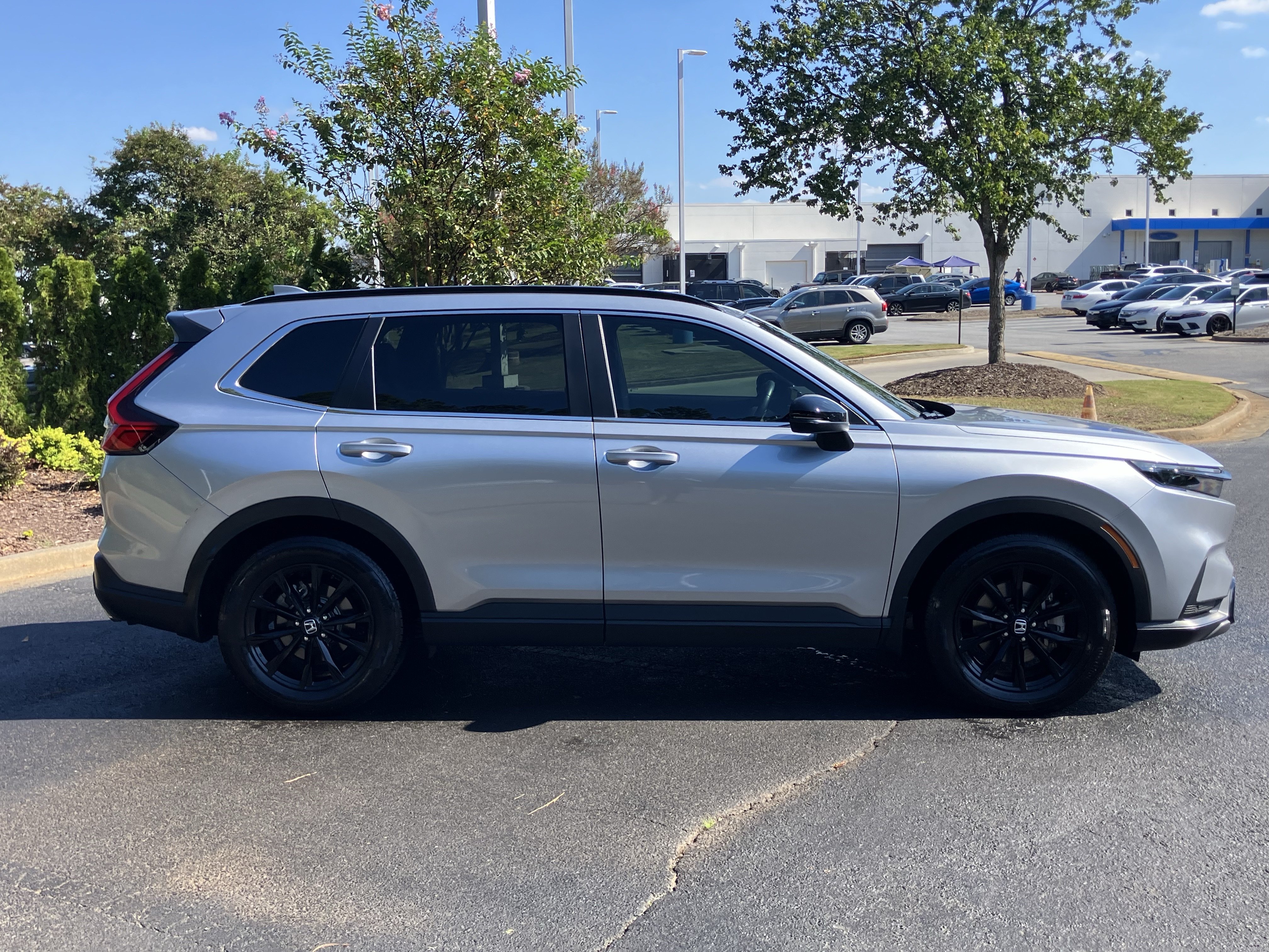 Used 2024 Honda CR-V Sport-L image 11
