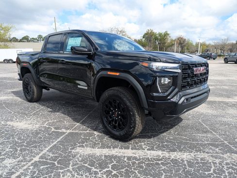 New 2026 GMC Canyon Elevation w/ Convenience Package image 2