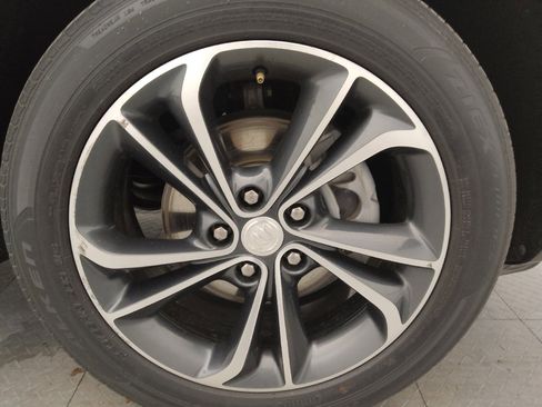 Used 2021 Buick Encore GX Select FWD image 31