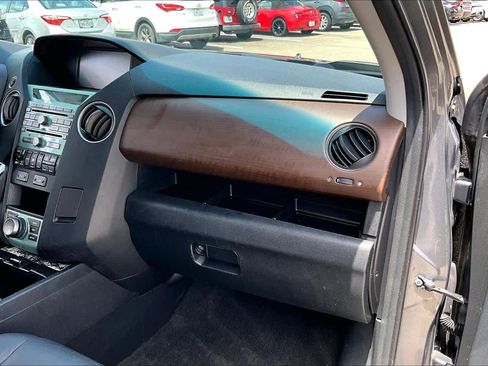 Used 2009 Honda Pilot Touring image 16