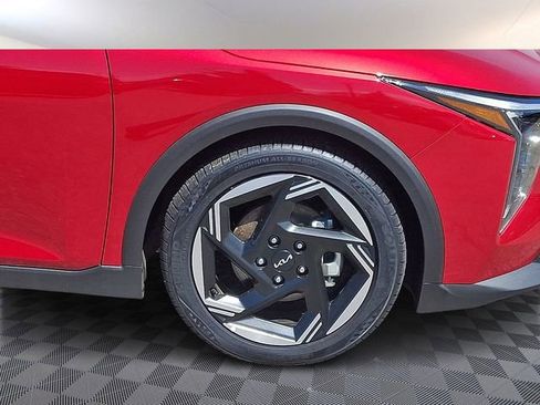 Certified 2025 Kia K4 EX image 10