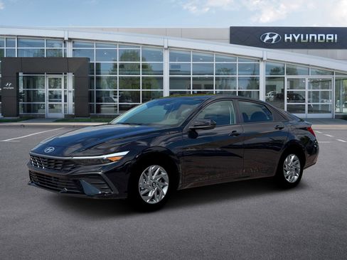 New 2026 Hyundai Elantra Blue image 2