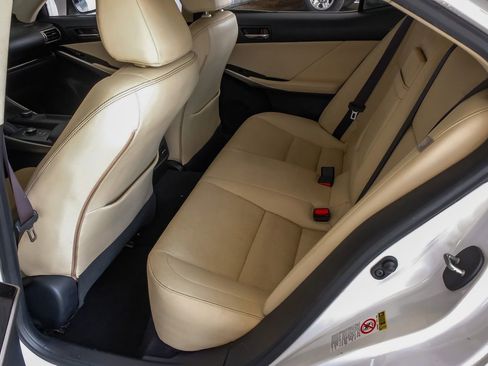 Used 2016 Lexus IS 200t RWD image 36