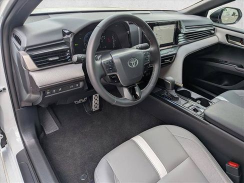 Used 2026 Toyota Camry SE FWD image 10