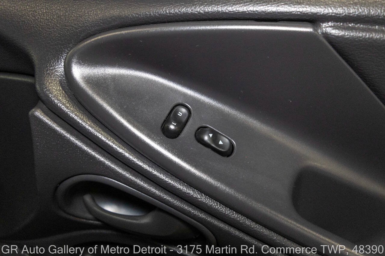 Used 1999 Ford Mustang GT RWD image 34