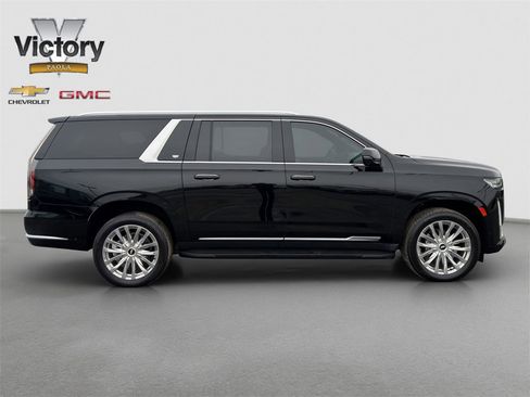 Used 2023 Cadillac Escalade ESV Premium Luxury image 7