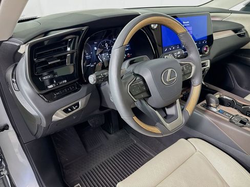 Certified 2025 Lexus RX 350 FWD w/ Convenience Package image 9