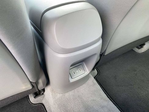 Certified 2025 Hyundai Elantra Sport FWD image 16