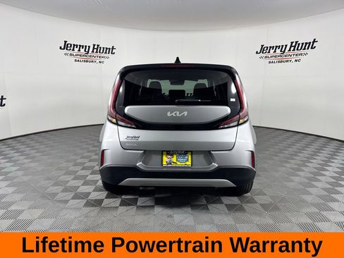 Used 2024 Kia Soul LX w/ Option Group 015 image 8