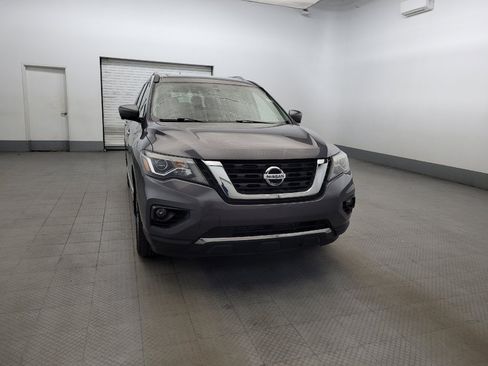 Used 2017 Nissan Pathfinder Platinum FWD image 14