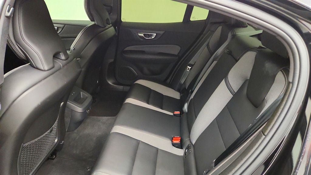 Used 2024 Volvo S60 B5 Plus w/ Climate Package AWD/4WD image 21