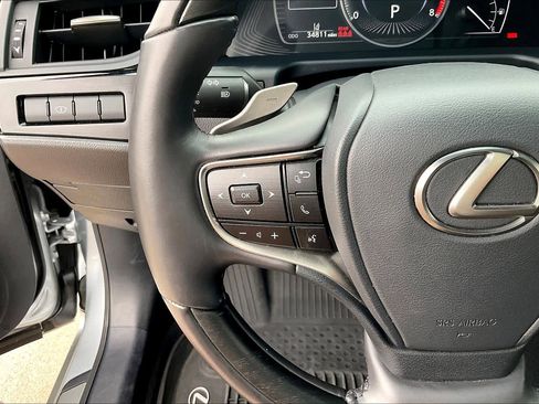 Used 2024 Lexus ES 350 w/ Technology Package image 22