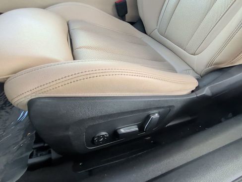 Used 2024 BMW 430i Convertible image 13