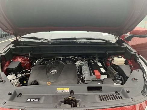 Used 2022 Toyota Highlander Platinum FWD image 16