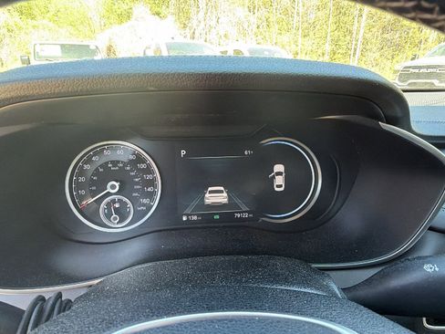 Used 2022 Genesis G70 2.0T image 28