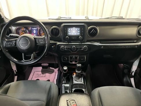 Used 2018 Jeep Wrangler Unlimited Sport S image 4