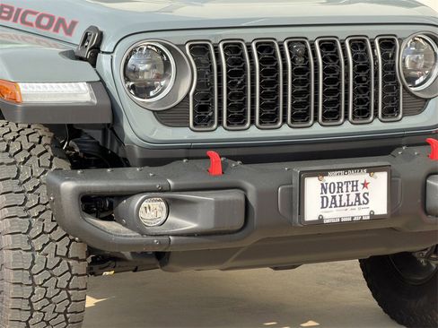 New 2025 Jeep Gladiator Rubicon image 7
