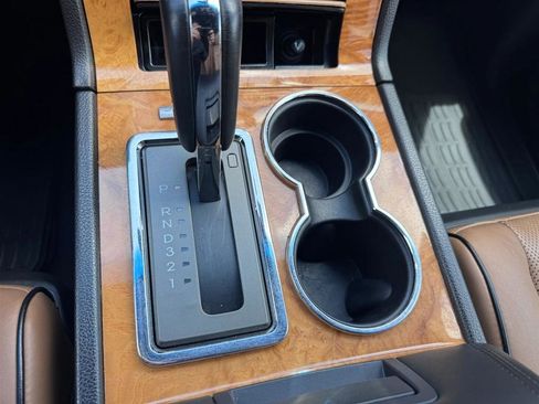 Used 2014 Lincoln Navigator 4WD w/ Equipment Group 101A image 42