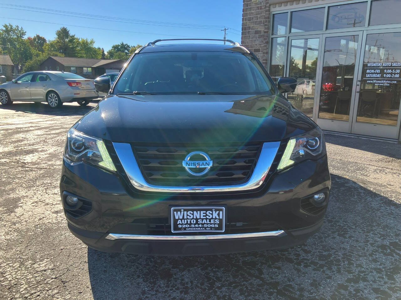 Used 2017 Nissan Pathfinder Platinum w/ Cargo Package AWD/4WD image 8