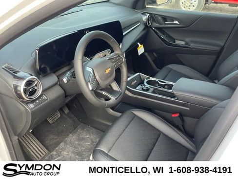 New 2026 Chevrolet Equinox LT w/ Convenience Package II image 15