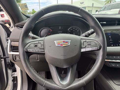 Certified 2023 Cadillac XT4 Premium Luxury w/ Enhanced Visibility Package FWD image 20