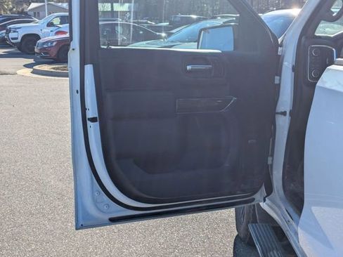 Used 2020 Chevrolet Silverado 1500 LT Trail Boss image 16