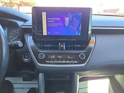 Used 2023 Toyota Corolla Cross LE FWD image 28