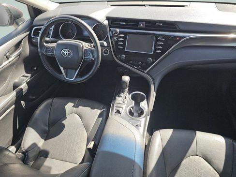 Used 2018 Toyota Camry XSE image 26