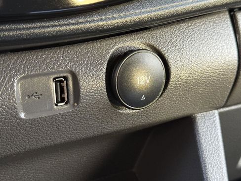 Used 2024 Ford Transit 350 XLT image 33