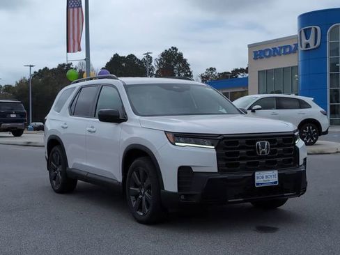 New 2026 Honda Pilot Sport image 7