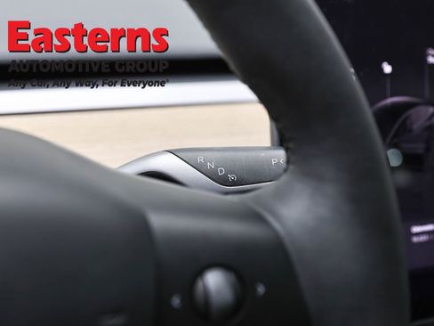 Used 2023 Tesla Model 3 Standard Range image 13