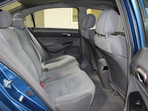 Used 2010 Honda Civic LX image 24