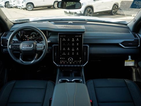 New 2025 GMC Acadia AT4 image 15