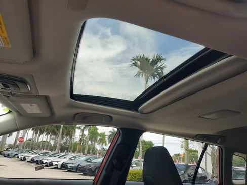 Certified 2022 Toyota Corolla Cross LE w/ Moonroof Package FWD image 18
