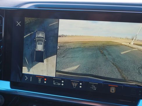 New 2026 Chevrolet Silverado 1500 LT Trail Boss w/ Safety Package image 38