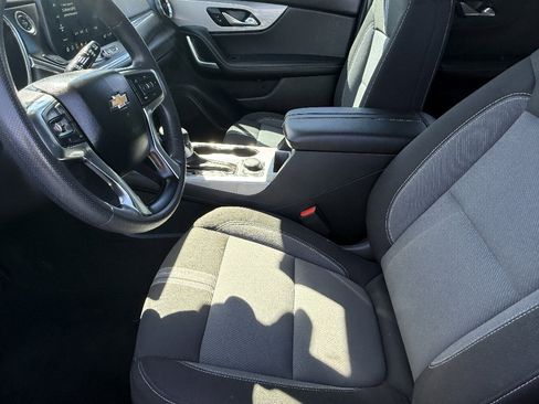 Used 2024 Chevrolet Blazer LT w/ Midnight/Sport Edition FWD image 11