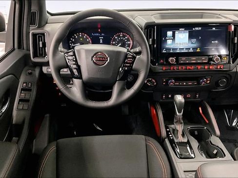 New 2025 Nissan Frontier PRO-4X w/ Pro Convenience Package image 19