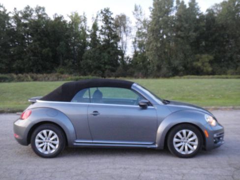 Used 2017 Volkswagen Beetle 1.8T FWD image 20