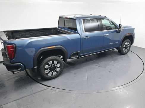 New 2026 GMC Sierra 3500 Denali w/ Denali Reserve Package image 5