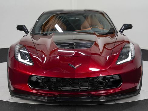 Used 2016 Chevrolet Corvette Z06 w/ 3LZ Preferred Equipment Group RWD image 11