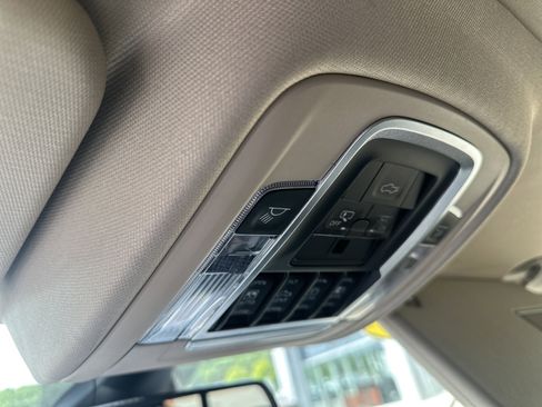 Used 2020 RAM 1500 Laramie AWD/4WD image 40