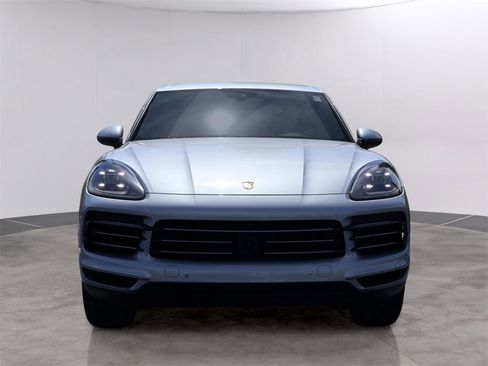 Used 2021 Porsche Cayenne Base image 2