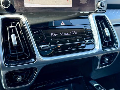Used 2023 Kia Sorento SX image 24